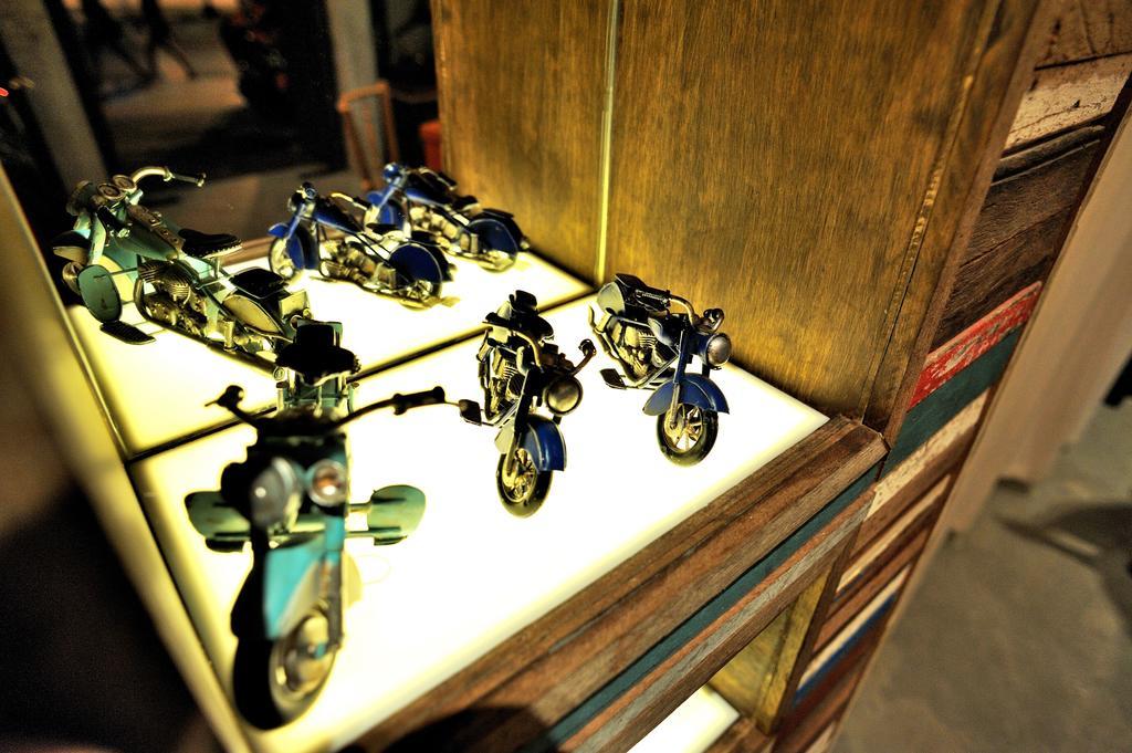 The Album Hotel Patong Ngoại thất bức ảnh